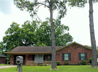 1417 Azalea St, Sweeny, TX 77480