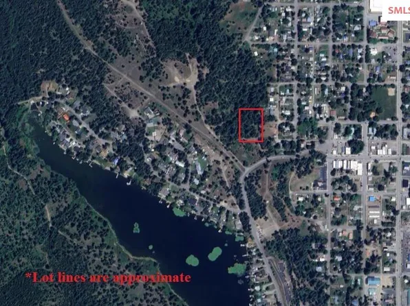 6448 W Washington St, Spirit Lake, ID 83869