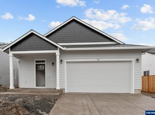 713 Tigerlily St, Silverton, OR 97381