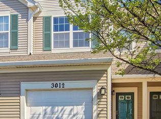 3012 Falling Waters Ln, Lindenhurst, IL 60046