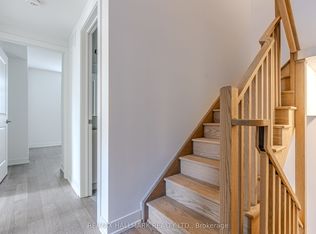 1085 Douglas McCurdy Cmn #216, Mississauga, ON L5G0C6