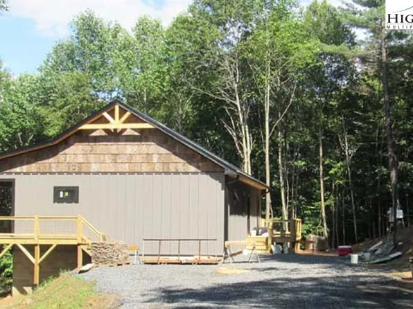 321 Shady Oak Lane, West Jefferson, NC 28694