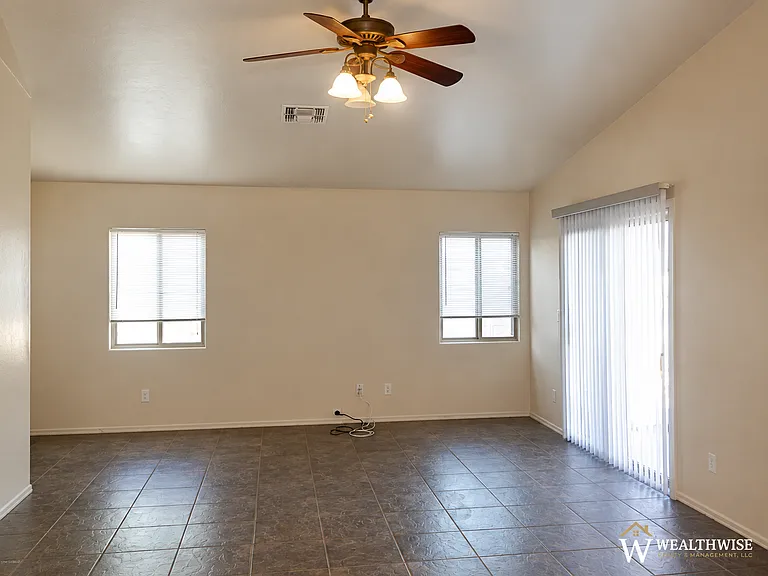 8386 S Lost Mountain Rd — Photo 5
