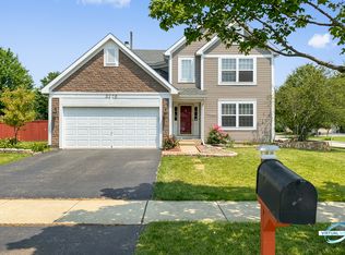 3270 Hopewell Dr, Aurora, IL 60502