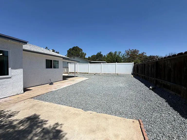 228 Janan Ct — Photo 16