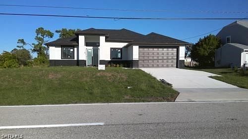 2nd image of 4143 Garden Blvd