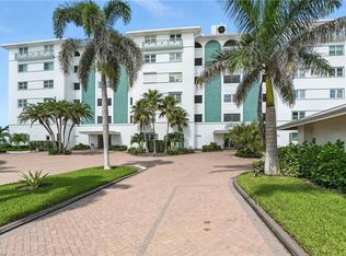 2011 Gulf Shore Blvd N #26, Naples, FL 34102