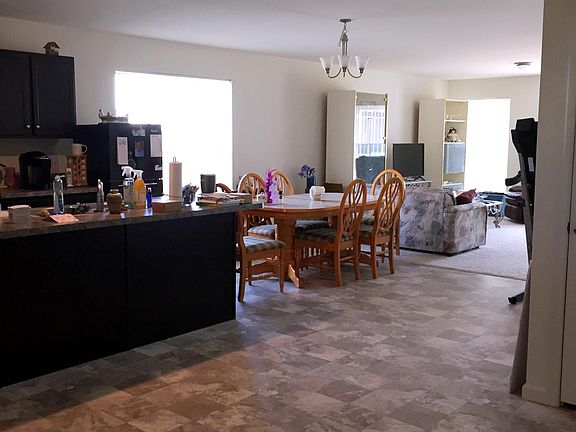 3rd image of 126 Acer Ave