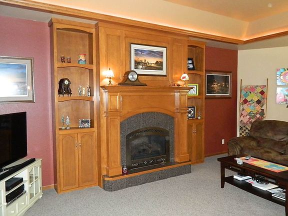 4th image of 7101 Buckthorn Ct