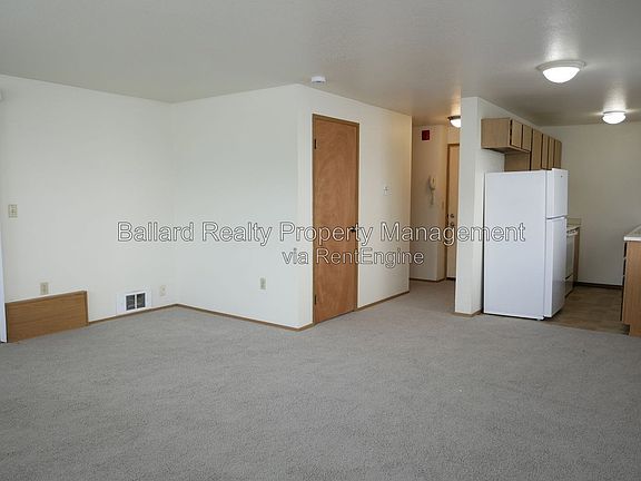 3rd image of 3232 21st Ave W APT 1