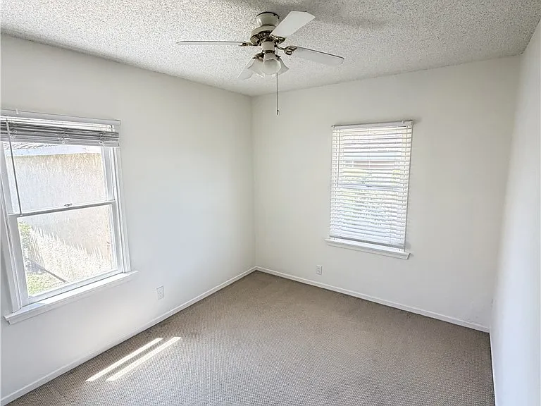 18131 S 3rd St — Photo 27