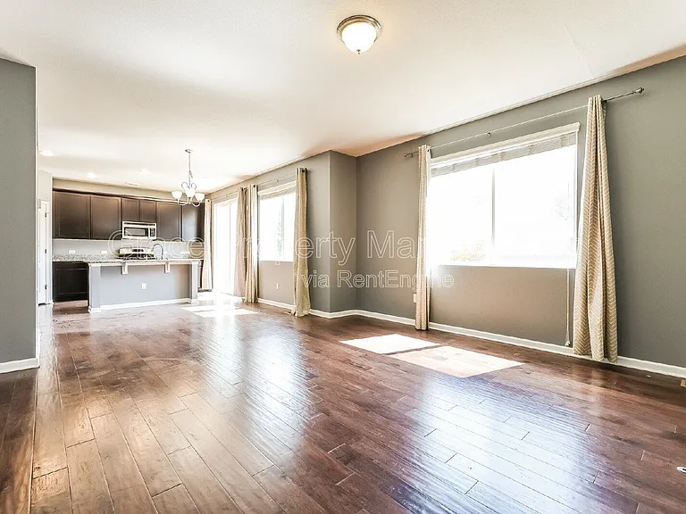 9760 Memphis St — Photo 27