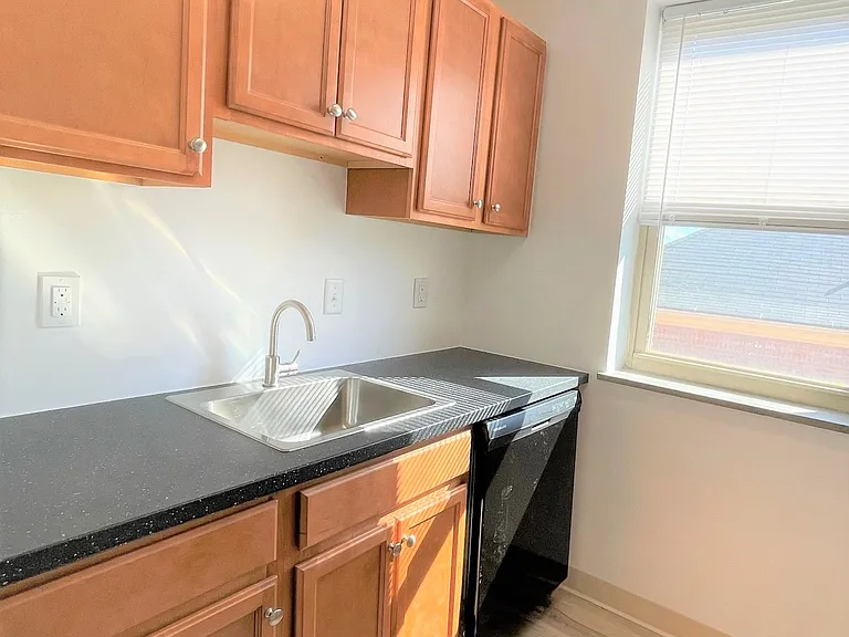 5710 Phillips Ave #A16 — Photo 57