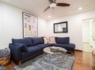 626 Carpenter St, Philadelphia, PA 19147