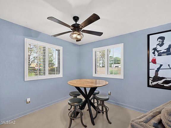 5th image of 2139 S La Costa Dr