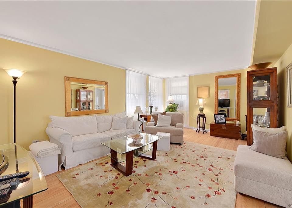 1st image of 1346 Midland Ave APT 6H