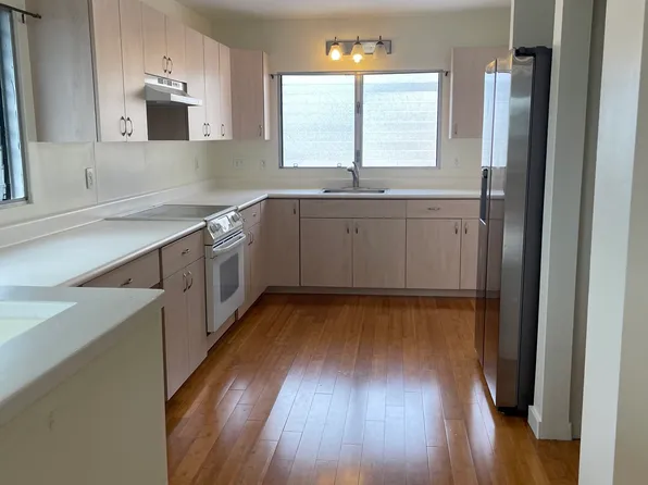 1801 9th Ave #B, Honolulu, HI 96816