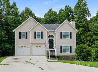 378 Crystal Creek Ln, Dallas, GA 30157