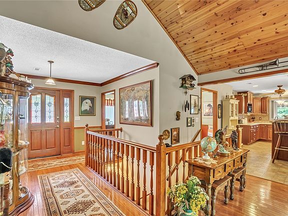 5th image of 4711 Great Oaks Dr