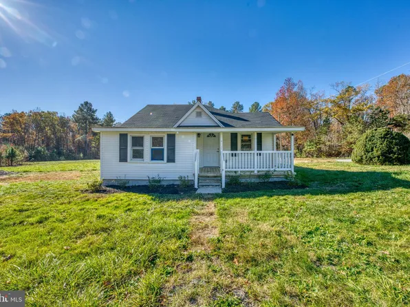 6358 Gatewood Rd, Woodford, VA 22580
