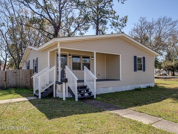 2nd image of 3908 Belmede Dr