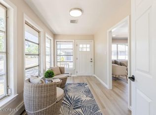 46 Falmouth St, Toms River, NJ 08757