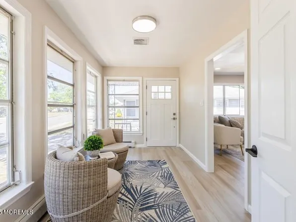 46 Falmouth Street, Toms River, NJ 08757