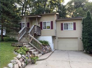 400 Elkinford Dr, White Lake, MI