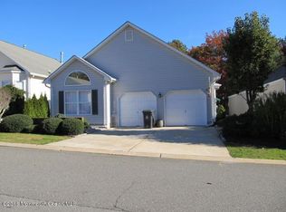 46 Summerhill Dr, Manahawkin, NJ