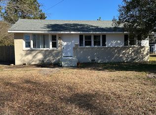 113 Armstrong Dr, Jacksonville, NC 28540