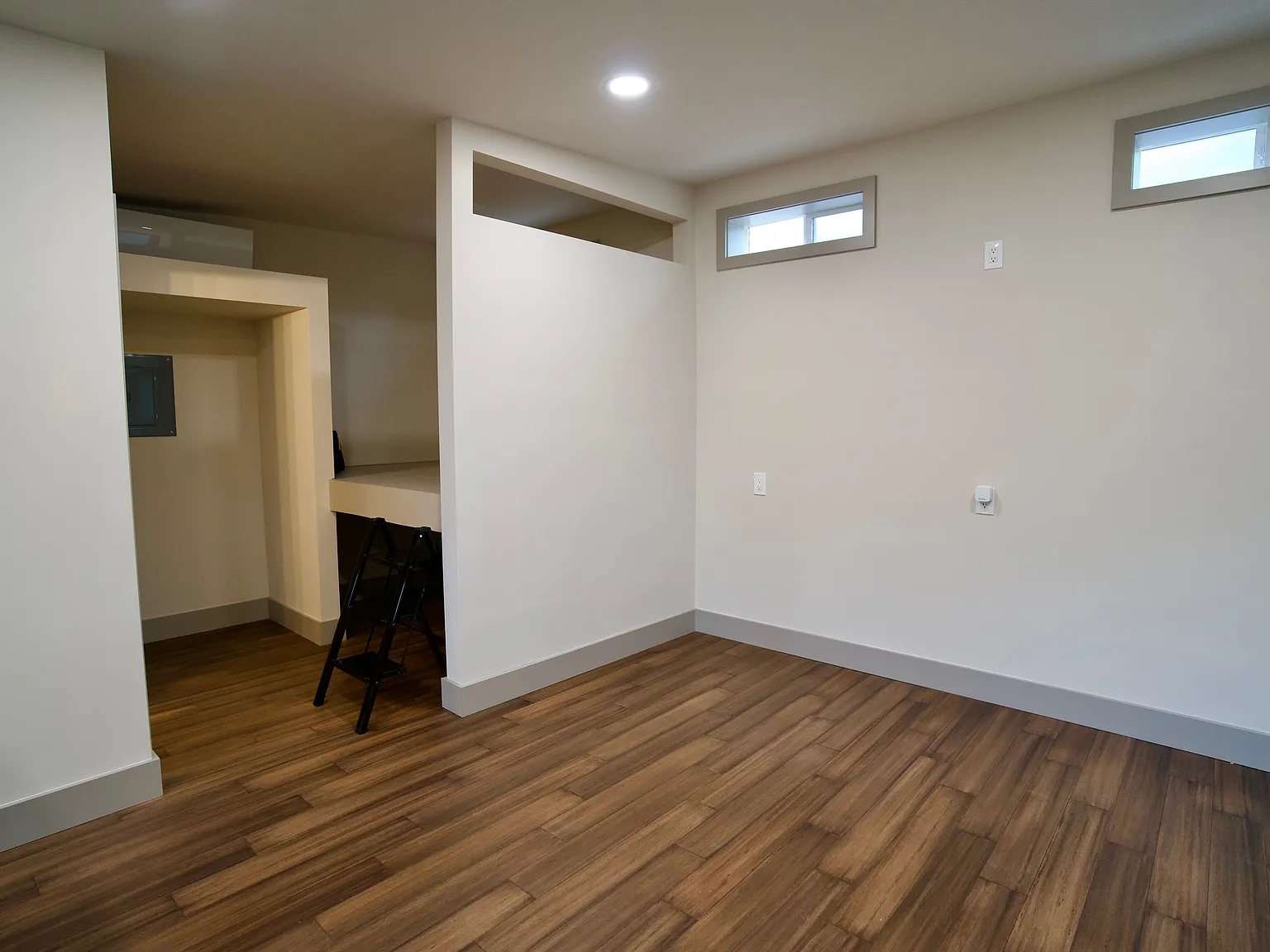 Studio, 400 sqft, $1,800 — Photo 3