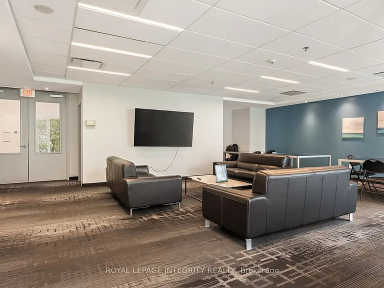 40 Nepean St #2102 — Photo 31