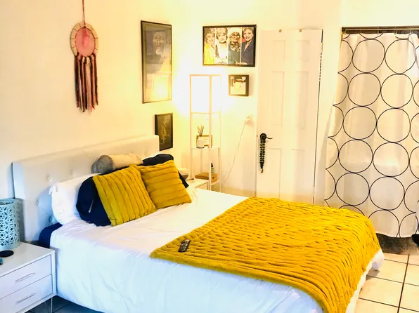 220 Meridian Ave APT 10, Miami Beach, FL 33139