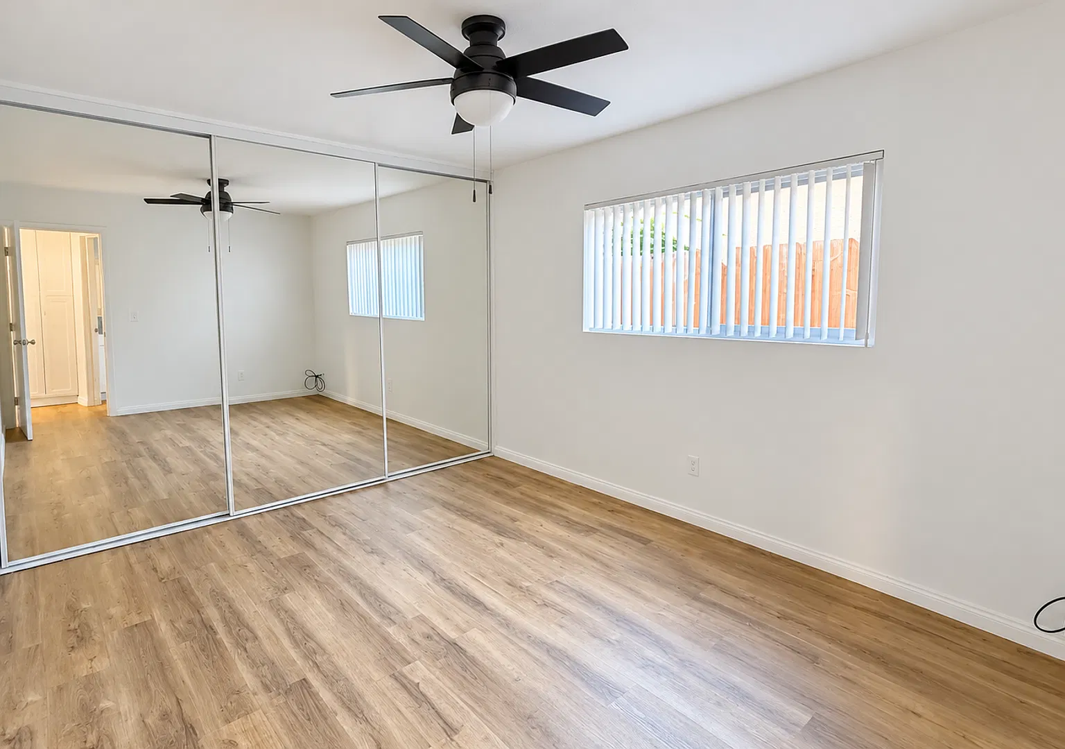 3860 Cherokee Ave #1-9* - 3022L — Photo 4