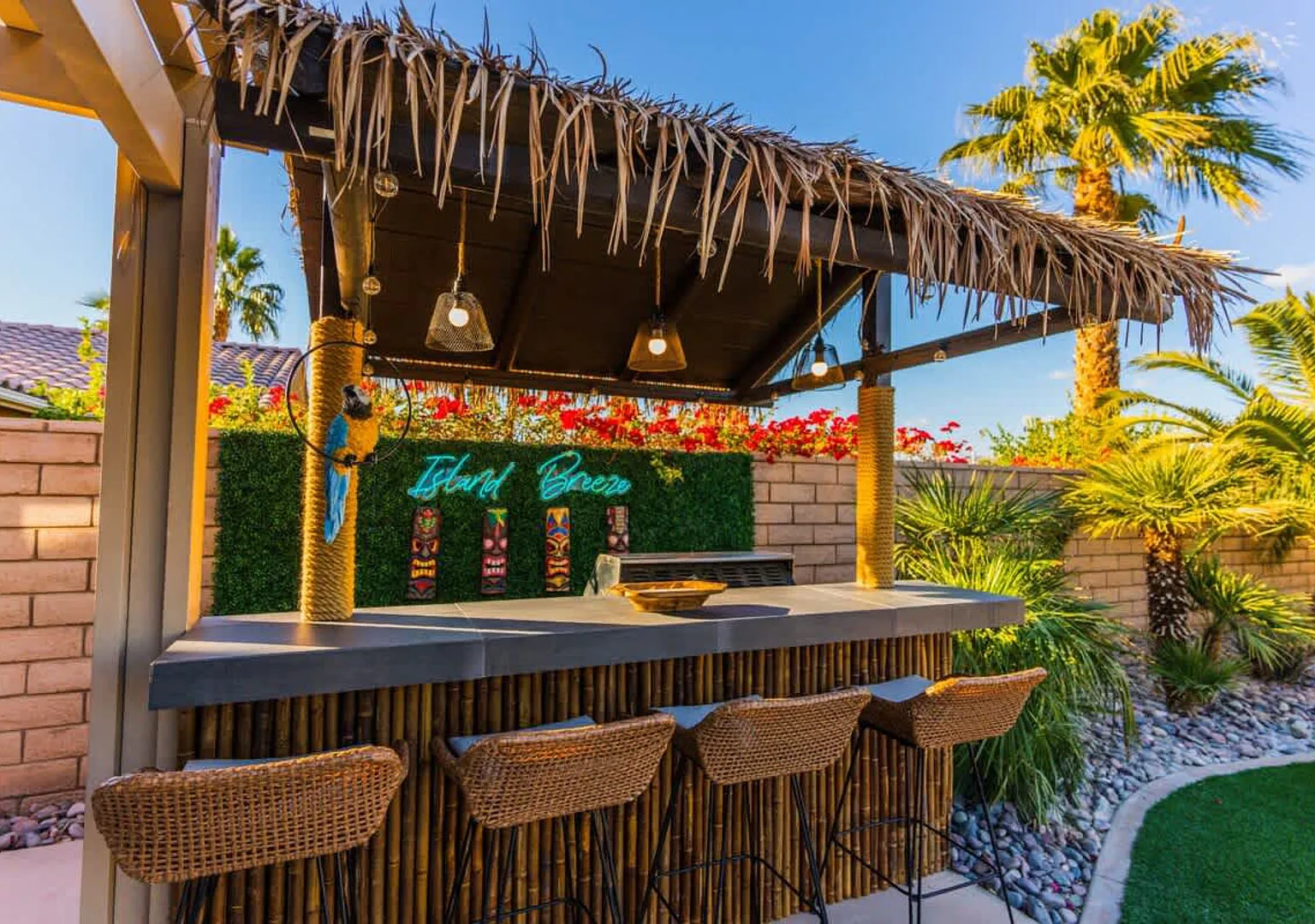 Polynesian Villa w/Private Pool & Tiki Bar Oasis — Photo 3