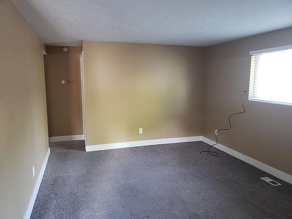 2nd image of 1441 S 200 E APT 3