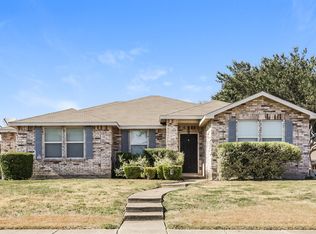 1045 Badger Run, Lancaster, TX 75134