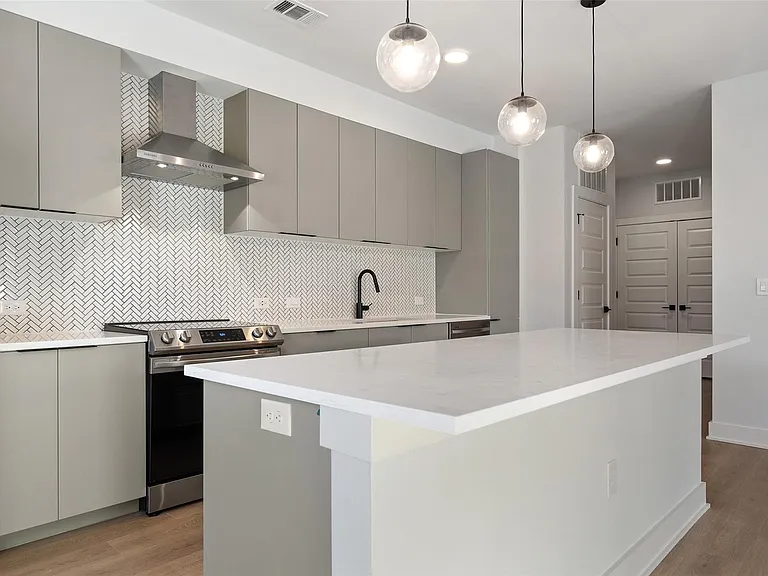 2500 Longview St #222 — Photo 10