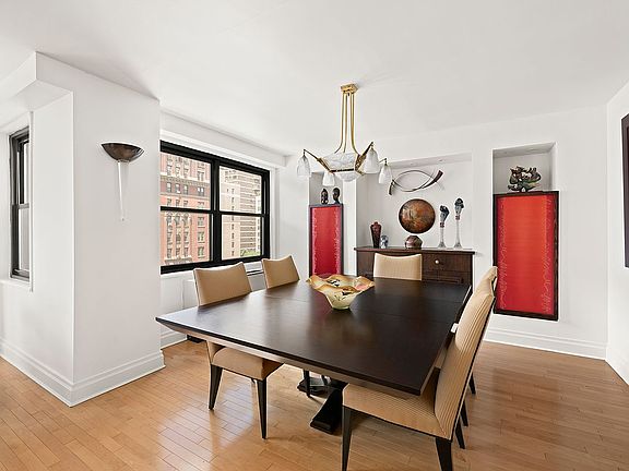4th image of 1065 Park Ave APT 11A