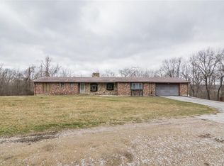 4109 Airport Rd, Godfrey, IL 62035