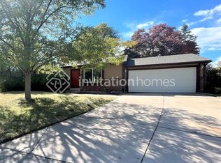5761 S Lewis St, Littleton, CO 80127