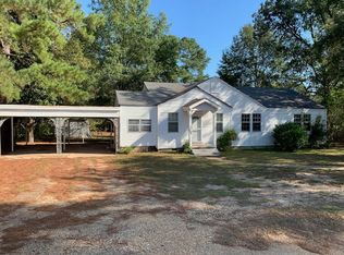 210 E Dunn Ave, Hampton, AR 71744