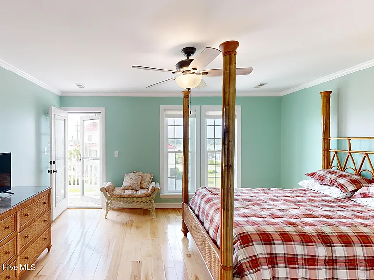 306 Marina Way — Photo 42
