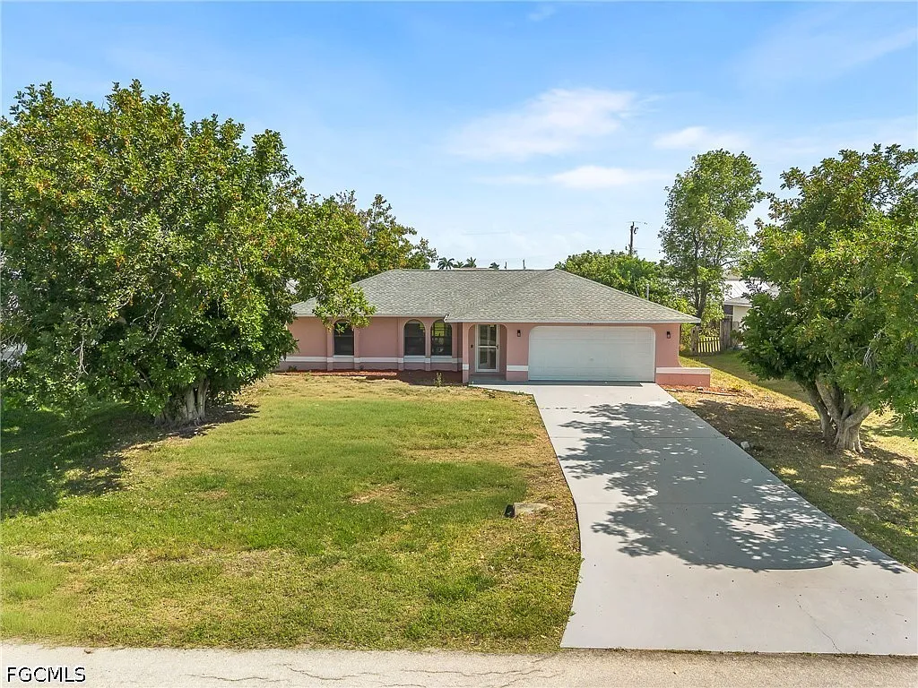 3 bed, 2.0 bath, 1182 sqft, $2,150 — Photo 3
