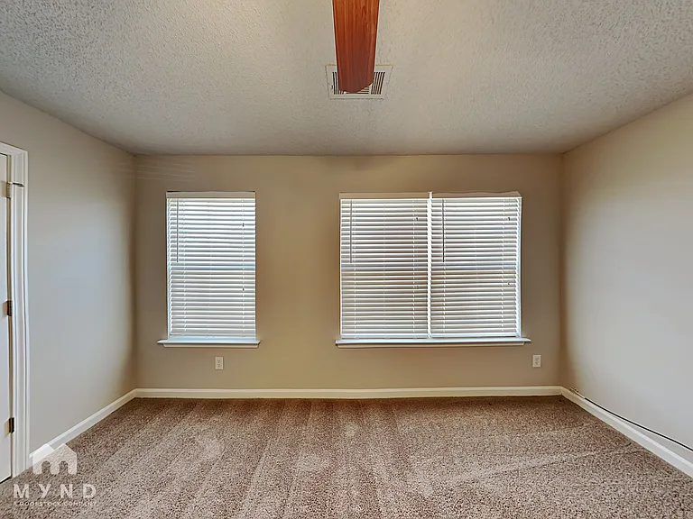 6132 Hickory Lane Dr — Photo 12