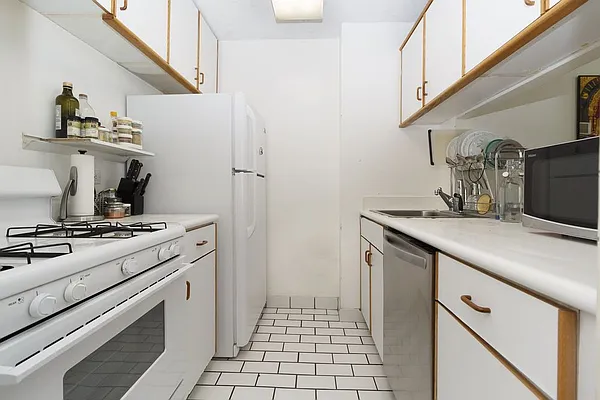 Rented by Park River | media 14