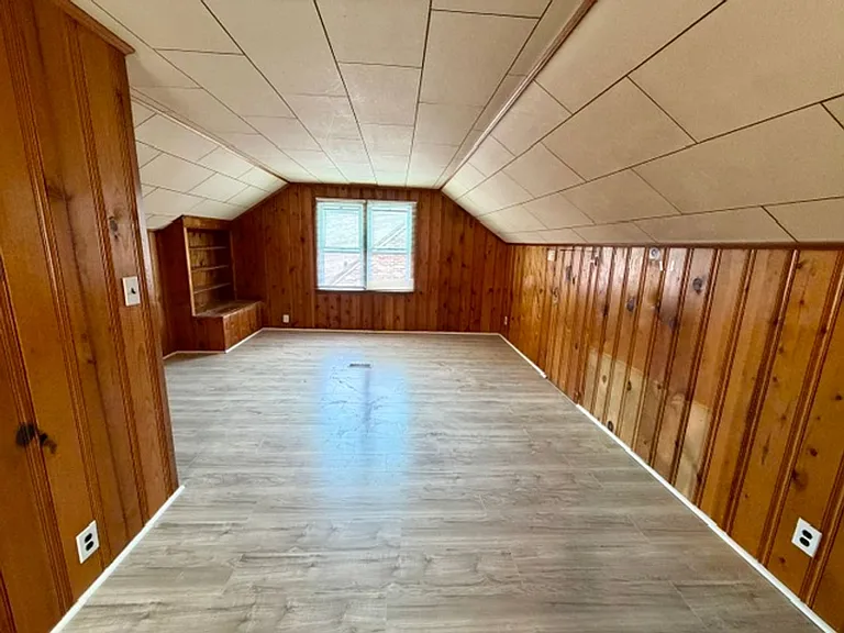 10629 Nottingham Rd — Photo 16