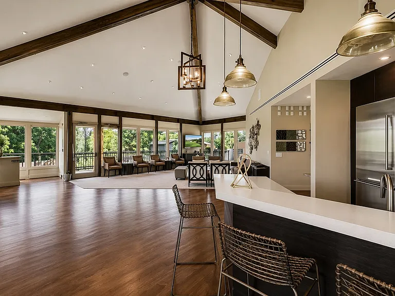 2751 Claray Dr — Photo 36