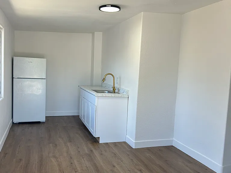 30 N Cottonwood Dr #2 — Photo 7