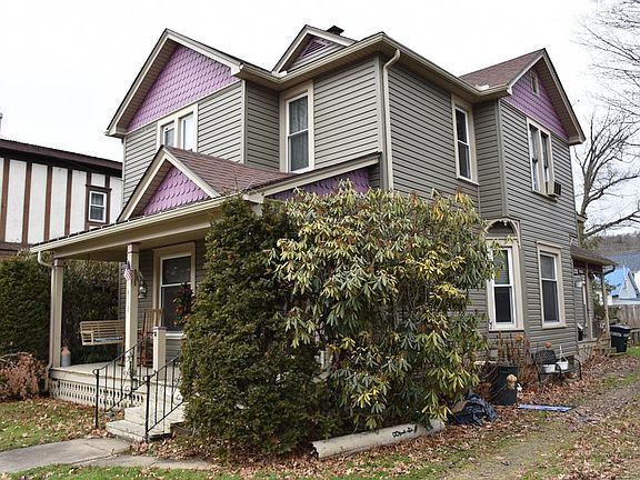 2nd image of 418 W Spruce St